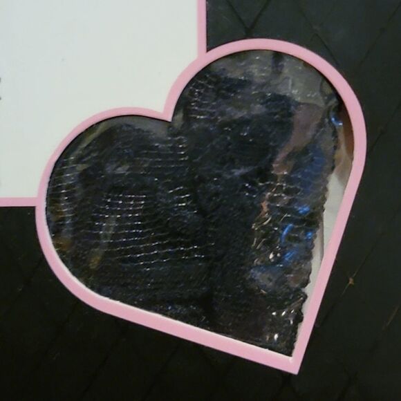 NEW Leg Avenue Lace Top Leggings With Back Seam - Picture 5 of 5